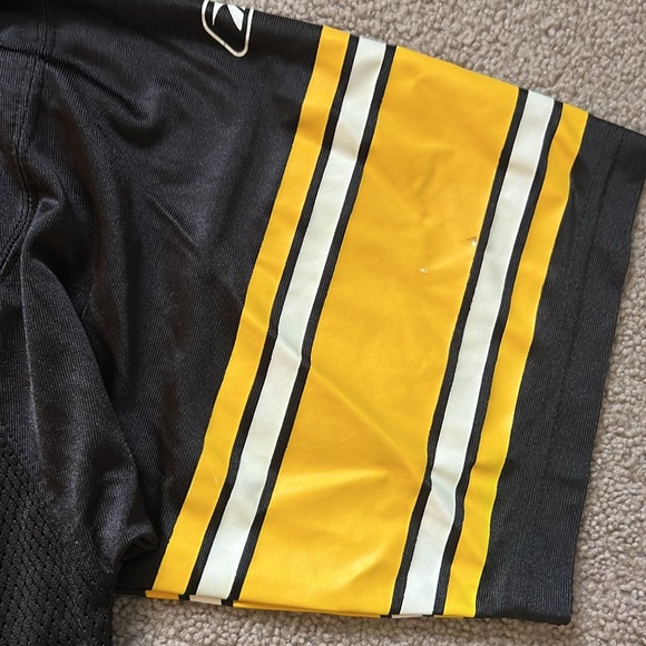 Ben Roethlisberger Steelers Jersey - Picture 5 of 10
